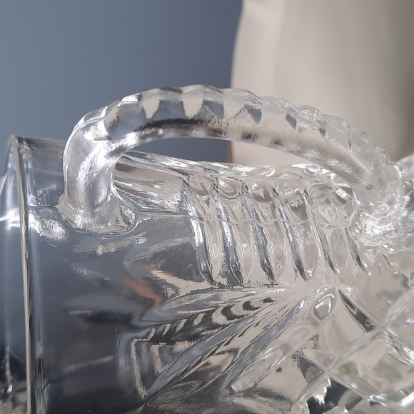 Vintage Anchor Hocking Pineapple Pattern Pressed Glass Creamer/Small Pitcher - Picture 5 of 8